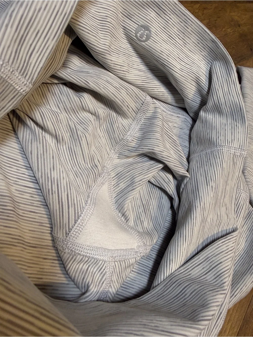 Lululemon Align Crop Leggings Scalloped Wave Hem Size 6
